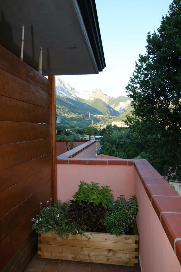 B & B La Marmifera Carrara Exterior foto